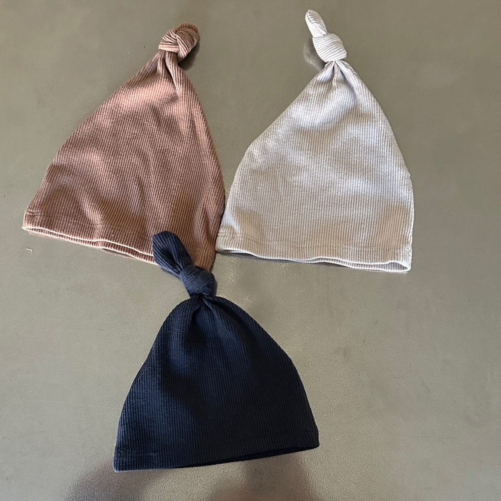 Kids Knotted Beanie Hat Set - Brown, Cream, and Black